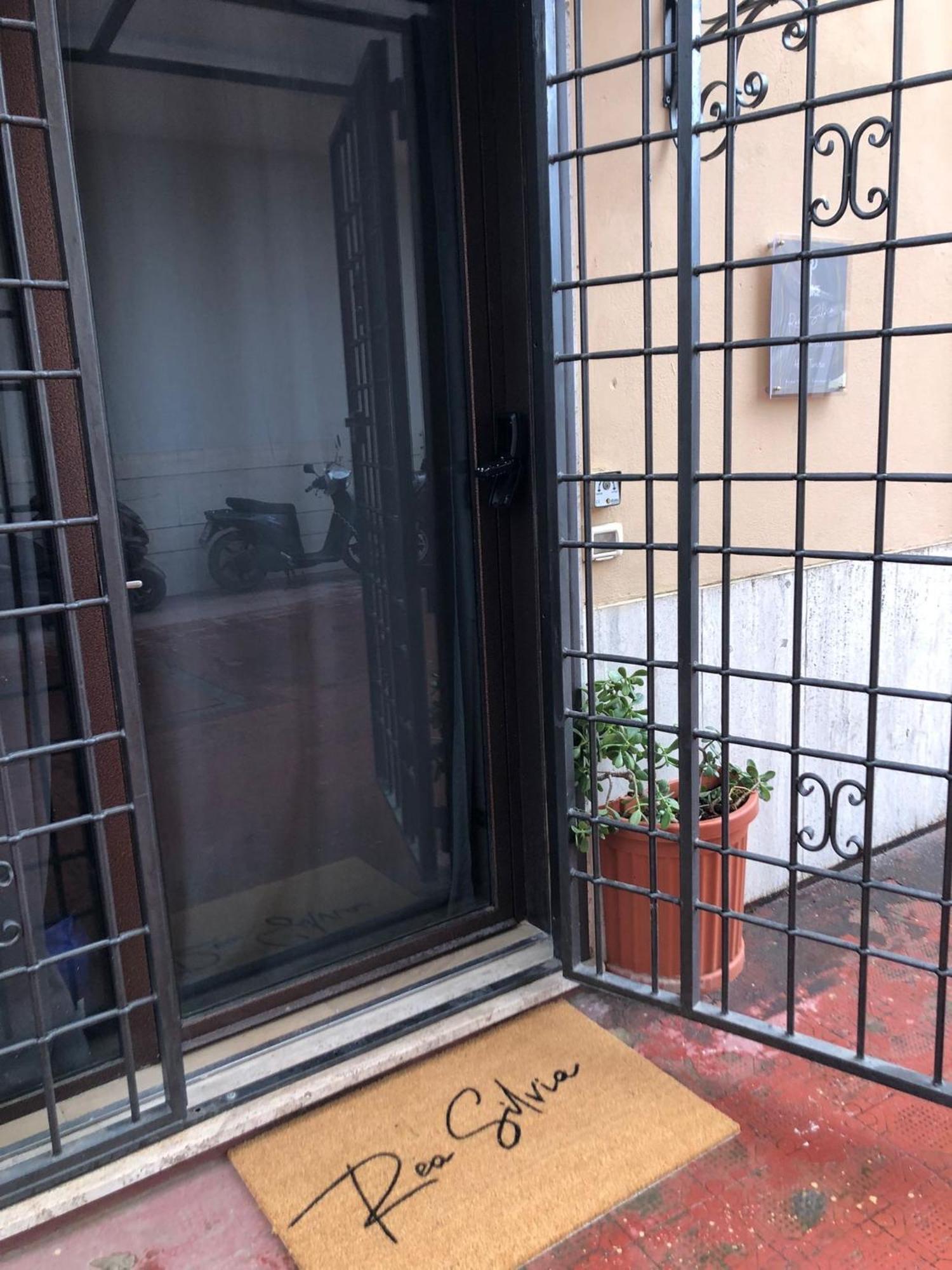 Apartamento Rea Silvia Intero Indipendente Roma